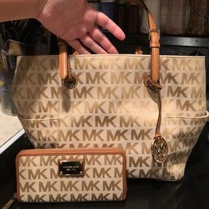 Michael Kors purse and matching wallet